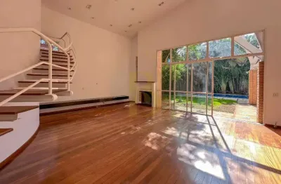 Casa à venda com 317m², 4 quartos (1 suíte) - 4 vagas - 2 salas / alto da boa vista / sp