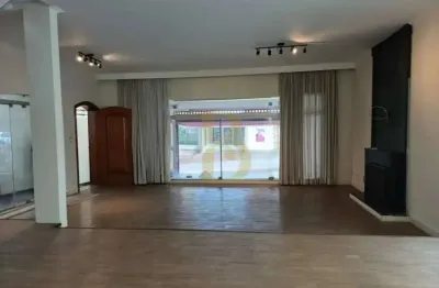 Sobrado com 4 quartos sendo 1 suíte,3 banheiros, 2 vagas para alugar, 252 m²  - alto da boa vista