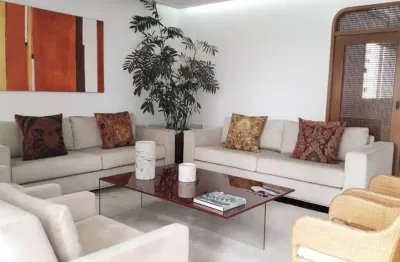 Apartamento com 214 m², 3 quartos sendo 3 suítes à venda no bairro campo belo.