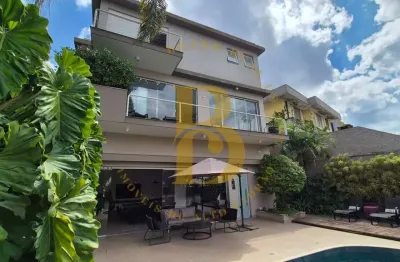 Casa exclusiva á venda de 508m², com 05 suítes e 08 vagas no alto de pinheiros