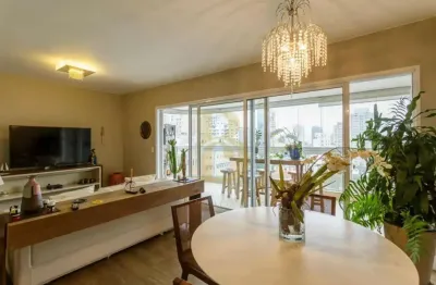 Apartamento mobiliado de 120m² para locação com 3 quartos na vila olimpia.