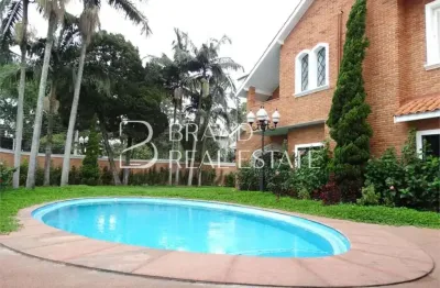 Casa com 850 m², 5 quartos sendo 2 suítes à venda no bairro Jardim America.