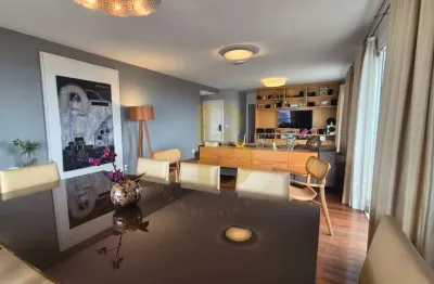 Apartamento á venda de 260m², com 4 suítes e 4 vagas com vista permanente