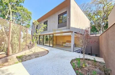 Casa em condomínio a venda de 626m², com 3 suítes e  3 vagas no bairrocidade jardim