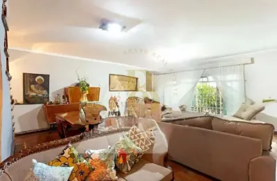 Casa com 3 quartos à venda na Rua Rússia, 59, Jardim Europa, São Paulo