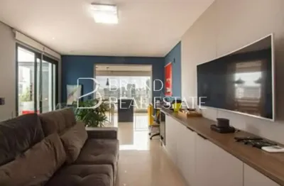 Cobertura á venda no Brooklin, na Avenida Portugal. 187m², 2 suítes, 2 vagas.