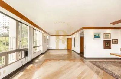 Apartamento com 217 m², 3 quartos sendo 1 suíte à venda no bairro jardim paulistano.