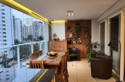 Apartamento com 79 m², 2 quartos sendo 1 suíte à venda no bairro moema.