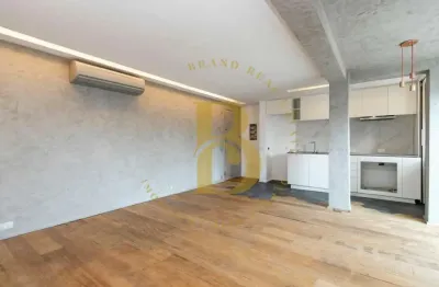 Cobertura duplex mobiliada á venda no brooklin, 1 suíte, 2 vagas, jacuzzi.