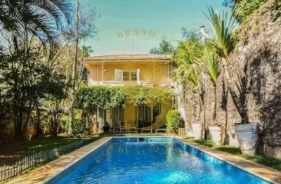 Casa com 485 m², 4 quartos sendo 3 suítes à venda no bairro campo belo.