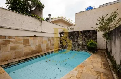 Casa de vila com 340 m², 4 quartos sendo 1 suíte à venda no bairro granja julieta.