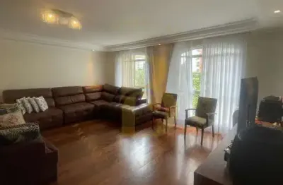 Apartamento para reforma com 180 m², 4 quartos sendo 1 suíte à venda no bairro jardim marajoara.