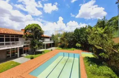 Casa com 1650 m², 6 quartos sendo 6 suítes à venda no bairro morumbi.