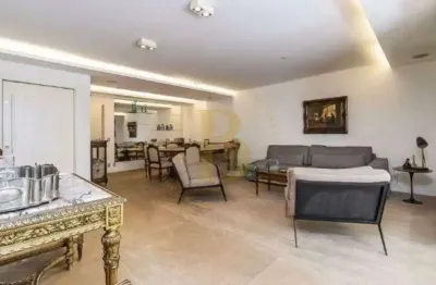 Aparamento gardem á venda com 255m², 3 suítes e 3 vagas na vila nova conceição.