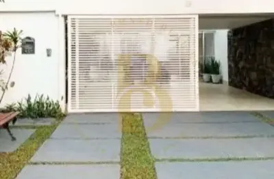 Casa de vila á venda no alto da boa vista. 153m², 4 dormitórios, 4 vagas.