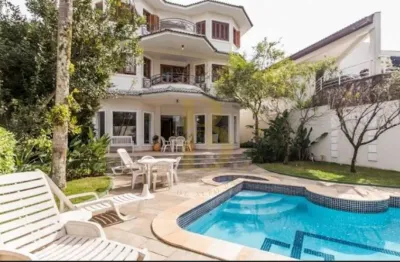 Casa com 459 m², 4 quartos sendo 4 suítes à venda no bairro chácara monte alegre.