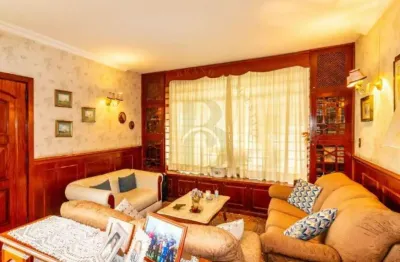 Casa espaçosa à venda na vila mascote ? 300m² | 3 dorms (2 suítes) | 5 banheiros | 3 vagas