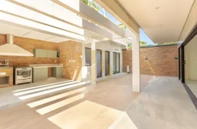 Casa com 350 m², 3 quartos sendo 3 suítes à venda no bairro jardim europa.