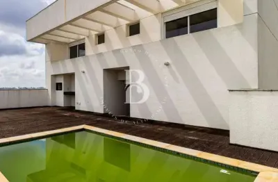 Primorosa cobertura, com vista panorâmica, localizada no campo belo