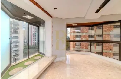 Apartamento reformado á venda de 206m², com 03 suítes na vila nova conceição