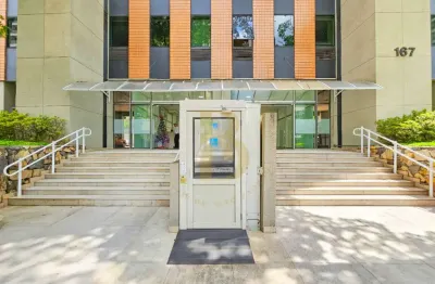 Conjunto comercial pra venda e locação próximo a berrini, 154m, 7 salas, 3 banheiros,1 copa e 3 vag