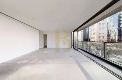 Apartamento com design contemporâneo, localizado no coração do itaim bibi.