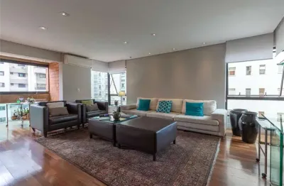 Apartamento com 172 m², 3 quartos sendo 3 suítes à venda no bairro itaim bibi.