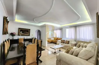 Apartamento em andar alto á venda em moema pássaros com 3 quartos e 1 vaga.