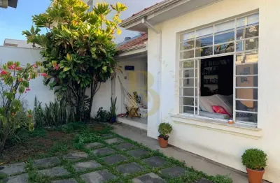 Casa com edícula e churrasqueira no campo belo ? 2 dormitórios e 5 vagas