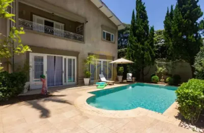 Casa a venda no alto de pinheiros ao lado do parque villa lobos