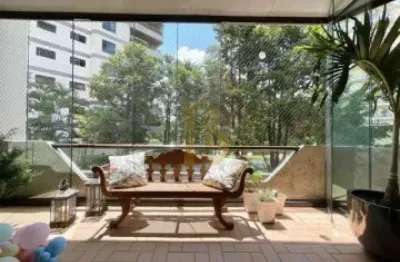 Apartamento com 370 m², 4 quartos sendo 4 suítes à venda no bairro vila nova conceição.