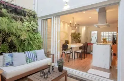 Casa de vila com 85 m², 2 quartos sendo 2 suítes à venda no bairro campo belo.