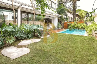 Magnifica casa, em condomínio fechado, localizado no jardim dos estados.