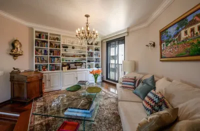 Primorosa cobertura duplex, com vista 360°, localizada no jardim américa.