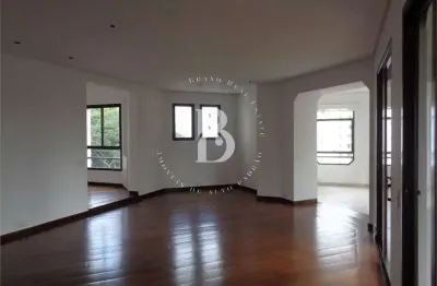 Apartamento com acabamentos refinados e vista permanente na vila nova conceição.