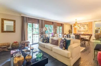 Apartamento reformado á venda com 166m², de 02 suítes e  amplo living no Jardim Paulista SP