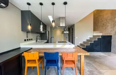 Apartamento reformada e mobiliado de 85m² para locação no itaim bibi