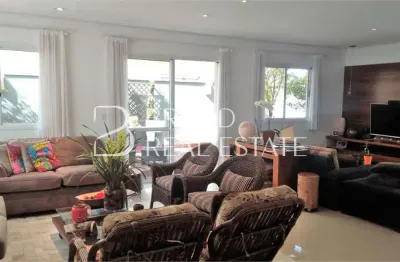 Casa de condomínio com 336 m², 4 quartos sendo 4 suítes à venda no bairro Campo Belo.