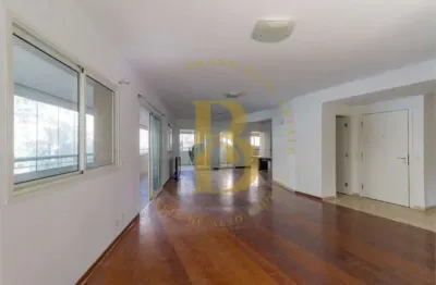 Apartamento á venda de 262m², com 4 suítes e 5 vagas no bairro paraíso.