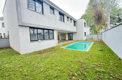 Casa em condomínio fechado, com piscina privativa no jardim cordeiro