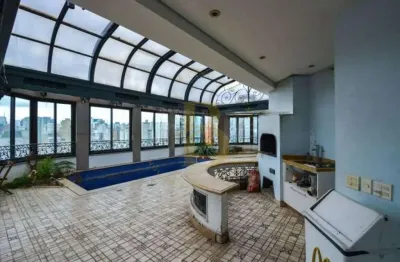 Cobertura com 681 m², 5 quartos sendo 4 suítes à venda no bairro paraíso.