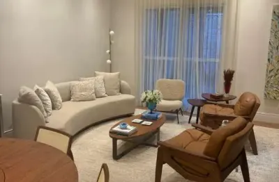 Casa de condomínio com 223 m², 4 quartos sendo 4 suítes à venda no bairro campo belo.