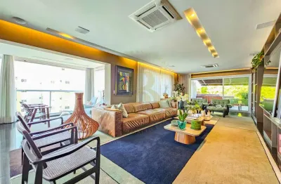 Cobertura duplex á venda com 423m², 4 suítes e 6 vagas de garagem no campo belo.