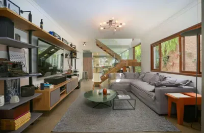 Casa a venda na vila mariana com 390 m², 3 quartos sendo 3 suítes.