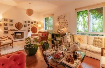 Casa de condomínio com 252 m², 4 quartos sendo 4 suítes à venda no bairro morumbi.