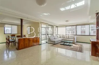 Apartamento com 162 m², 3 quartos sendo 3 suítes à venda no bairro Moema.