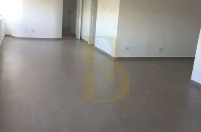 Apartamento com 130 m², 3 quartos sendo 1 suíte à venda no bairro moema.