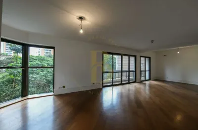 Apartamento com vista permanente, localizado na vila nova conceição.