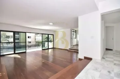 Apartamento á venda de 238m²,com 3 dormitórios e 3 vagas no bairro real parque sp