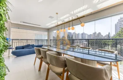 Apartamento á venda de 172m² com 3 quartos (3 suítes) no itaim bibi